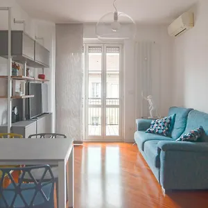 https://isola-milano-apartment.italymilanhotels.net